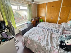 Bedroom- click for photo gallery